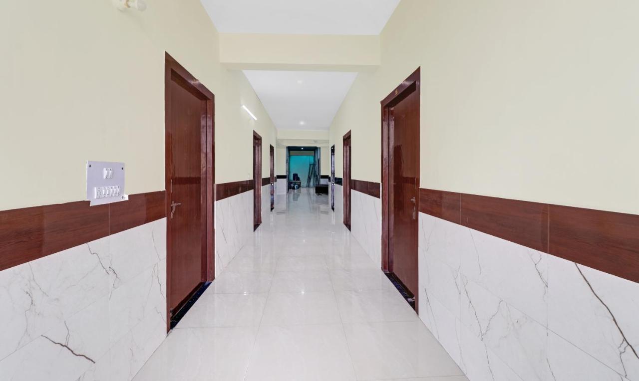 Hotel Pragati Palace マトゥラー エクステリア 写真