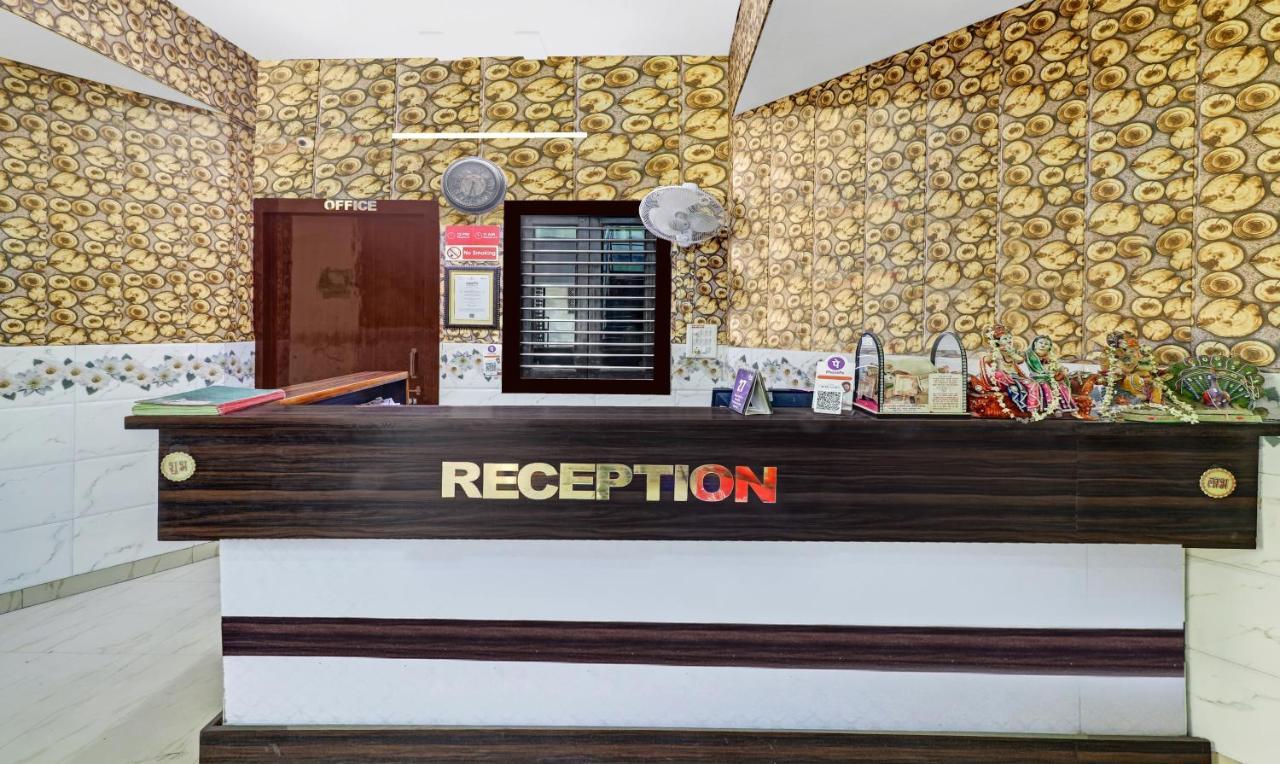 Hotel Pragati Palace マトゥラー エクステリア 写真